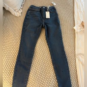 Good American Always Fits Jeans